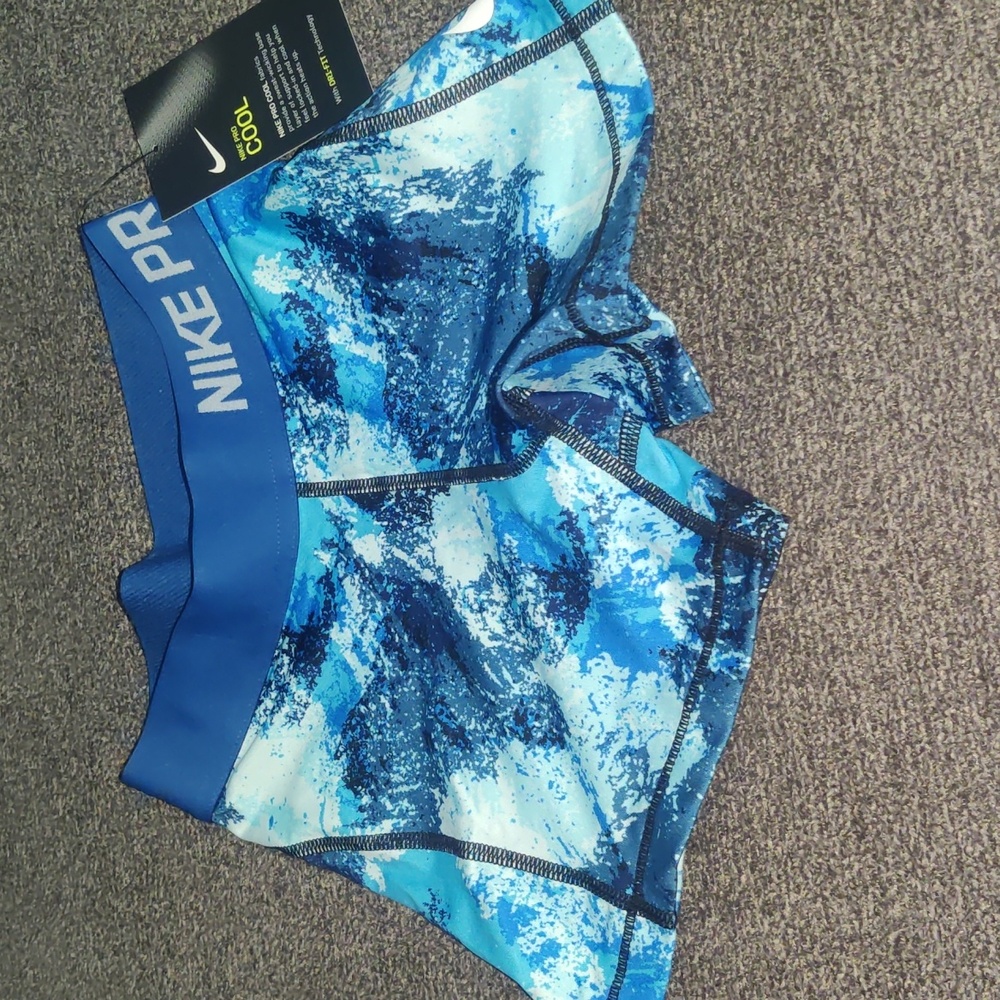 Girls Nike training shorts